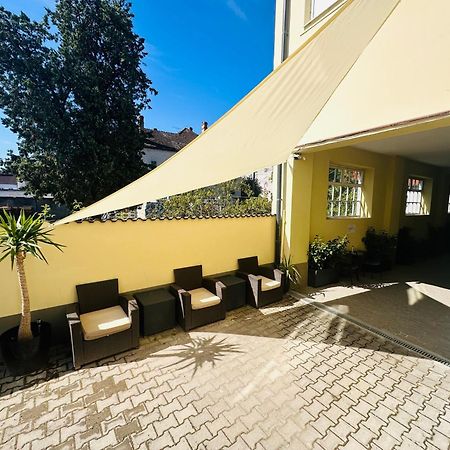 Neva Apartments Făgăraş Esterno foto